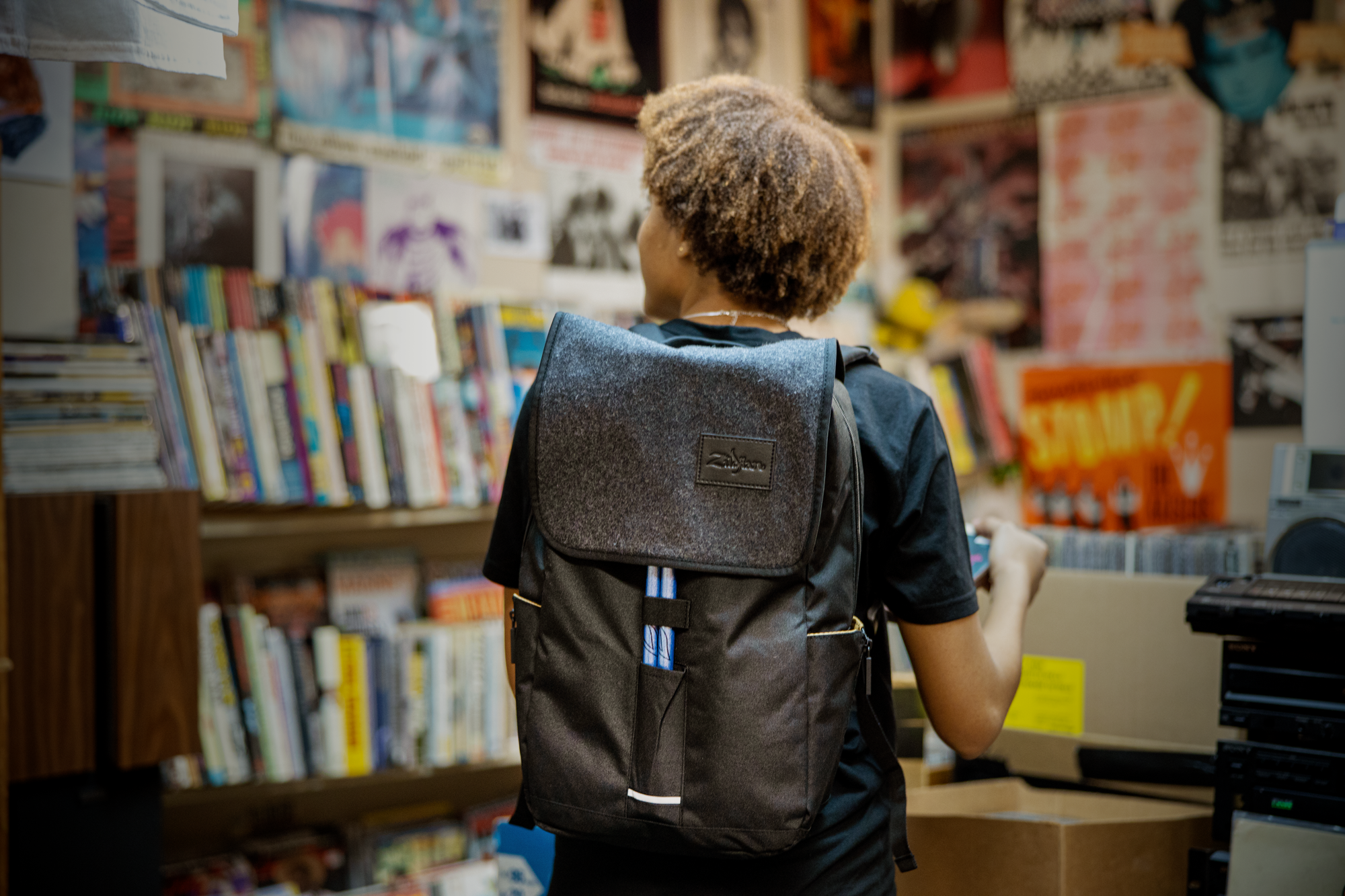 Zildjian Laptop-Rucksack mit Flanell-Klappe in Grau