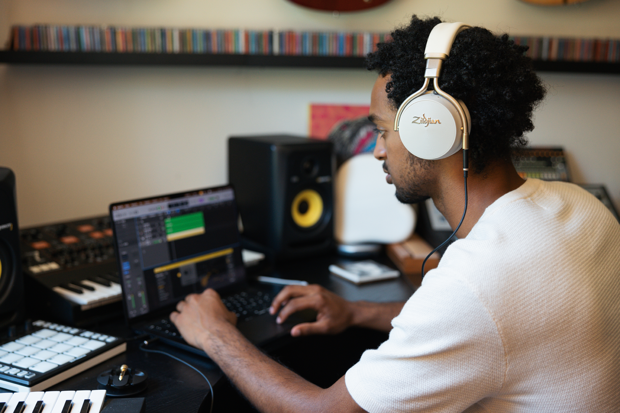 Zildjian ALCHEM-E Perfect Tune Over Ear Kopfhörer in Sandstorm